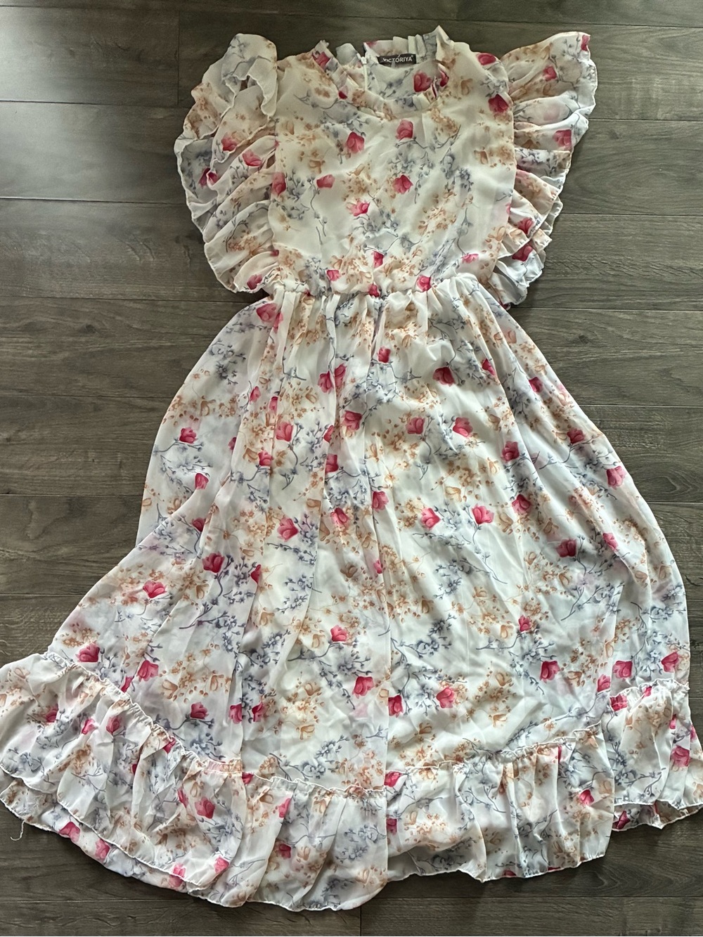 Floral long dress with ruffles